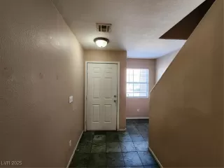 Photo #1: 2674628 Listing 