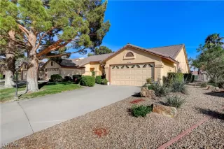 Photo #2: 2674631 Listing 