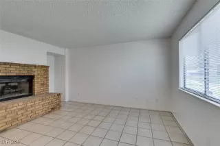 Photo #4: 2674632 Listing