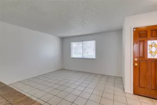 Photo #6: 2674632 Listing