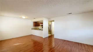 Photo #2: 2674718 Listing 