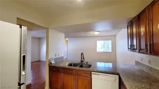 Photo #5: 2674718 Listing 