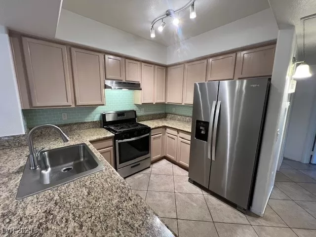 MLS: 2674769 Condo For Sale