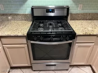 Photo #4: 2674769 Listing 