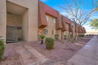 Photo #2: 2674776 Listing