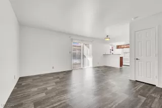 Photo #5: 2674776 Listing