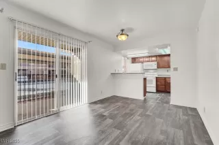 Photo #6: 2674776 Listing