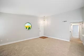 Photo #3: 2674778 Listing