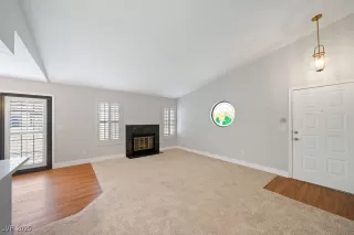 Photo #5: 2674778 Listing