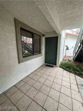 Photo #2: 2674790 Listing