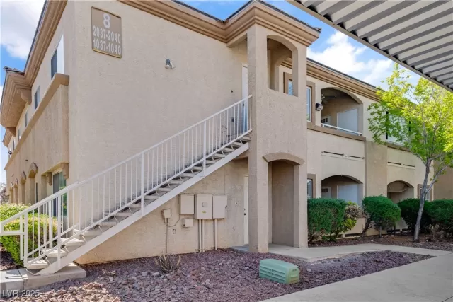 MLS: 2674849 Condo For Sale