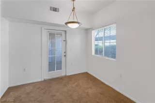 Photo #4: 2674849 Listing