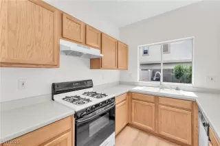 Photo #4: 2674865 Listing