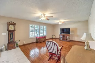 Photo #4: 2674871 Listing