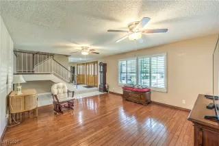 Photo #5: 2674871 Listing