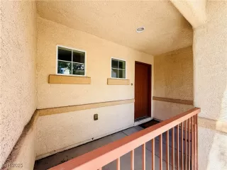 Photo #2: 2674874 Listing 