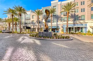 Photo #1: 2674937 Listing 