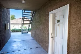 Photo #2: 2674963 Listing 