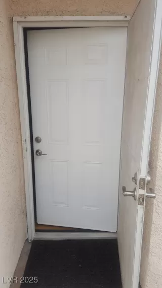 Photo #1: 2674967 Listing 