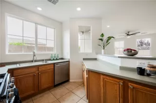 Photo #5: 2674982 Listing