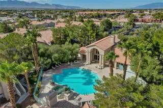 Photo #1: 2674996 Listing 