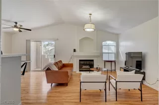 Photo #4: 2674996 Listing 