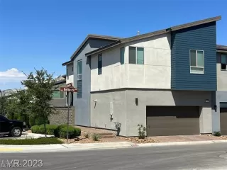 Photo #1: 2675000 Listing 