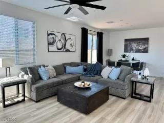 Photo #3: 2675000 Listing 