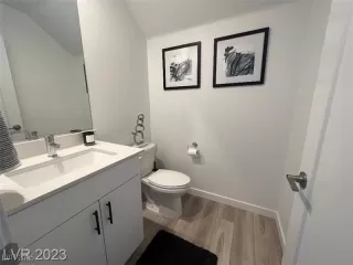 Photo #6: 2675000 Listing 