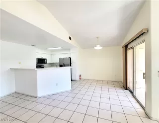 Photo #2: 2675011 Listing 