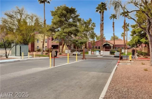 MLS: 2675066 Condo For Sale