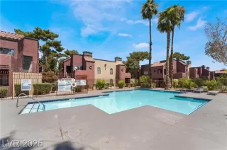 Photo #1: 2675066 Listing 