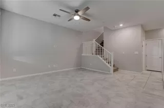 Photo #3: 2675073 Listing 