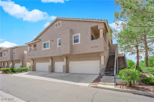 MLS: 2675135 Condo For Sale