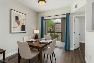 Photo #6: 2675146 Listing