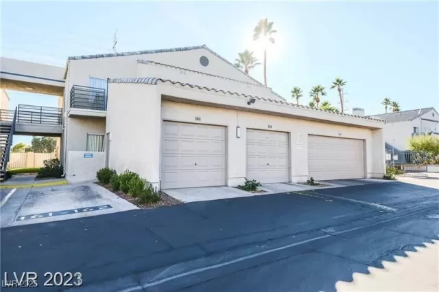 MLS: 2675188 Condo For Sale