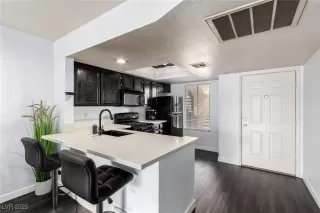 Photo #6: 2675195 Listing 