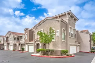 Photo #2: 2675213 Listing