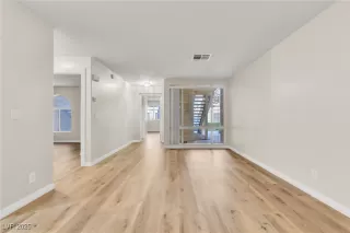 Photo #2: 2675246 Listing