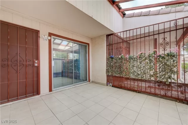 MLS: 2675247 Condo For Sale