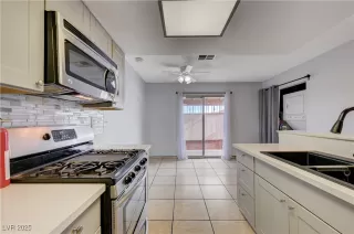 Photo #2: 2675247 Listing