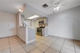 Photo #4: 2675247 Listing