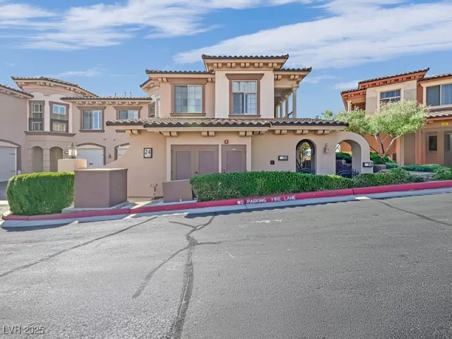 MLS: 2675254 Condo For Sale