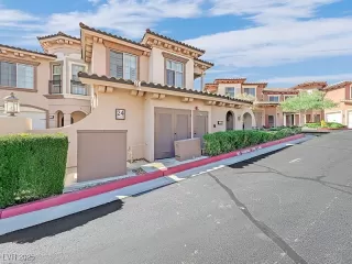 Photo #2: 2675254 Listing