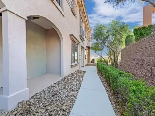 Photo #3: 2675254 Listing