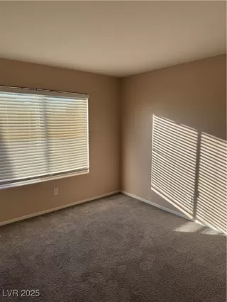 Photo #4: 2675294 Listing