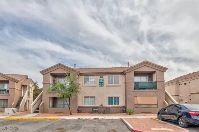 MLS: 2675306 Condo For Sale