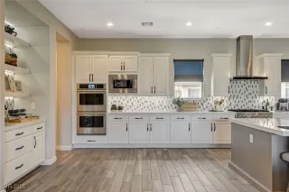 Photo #4: 2675308 Listing 