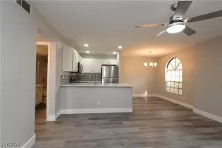 Photo #5: 2675309 Listing 