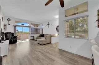 Photo #2: 2675354 Listing 